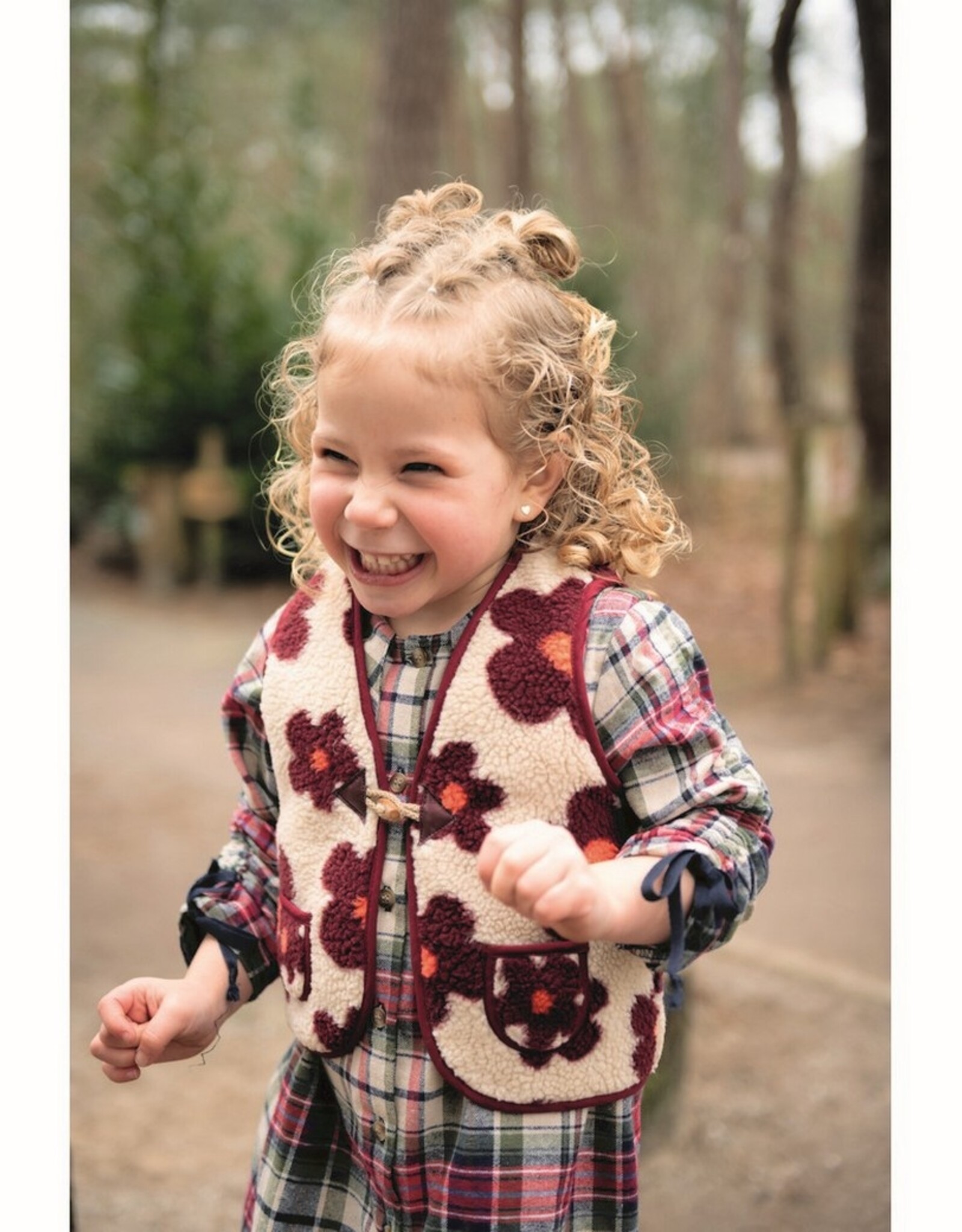 Teddy flowers licht kaki met beige/lila bloem