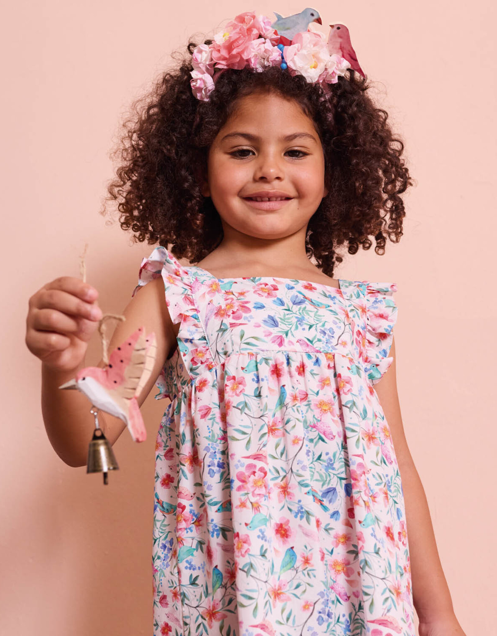 Katoen poplin vogeltjes en bloemetjes witte achtergrond