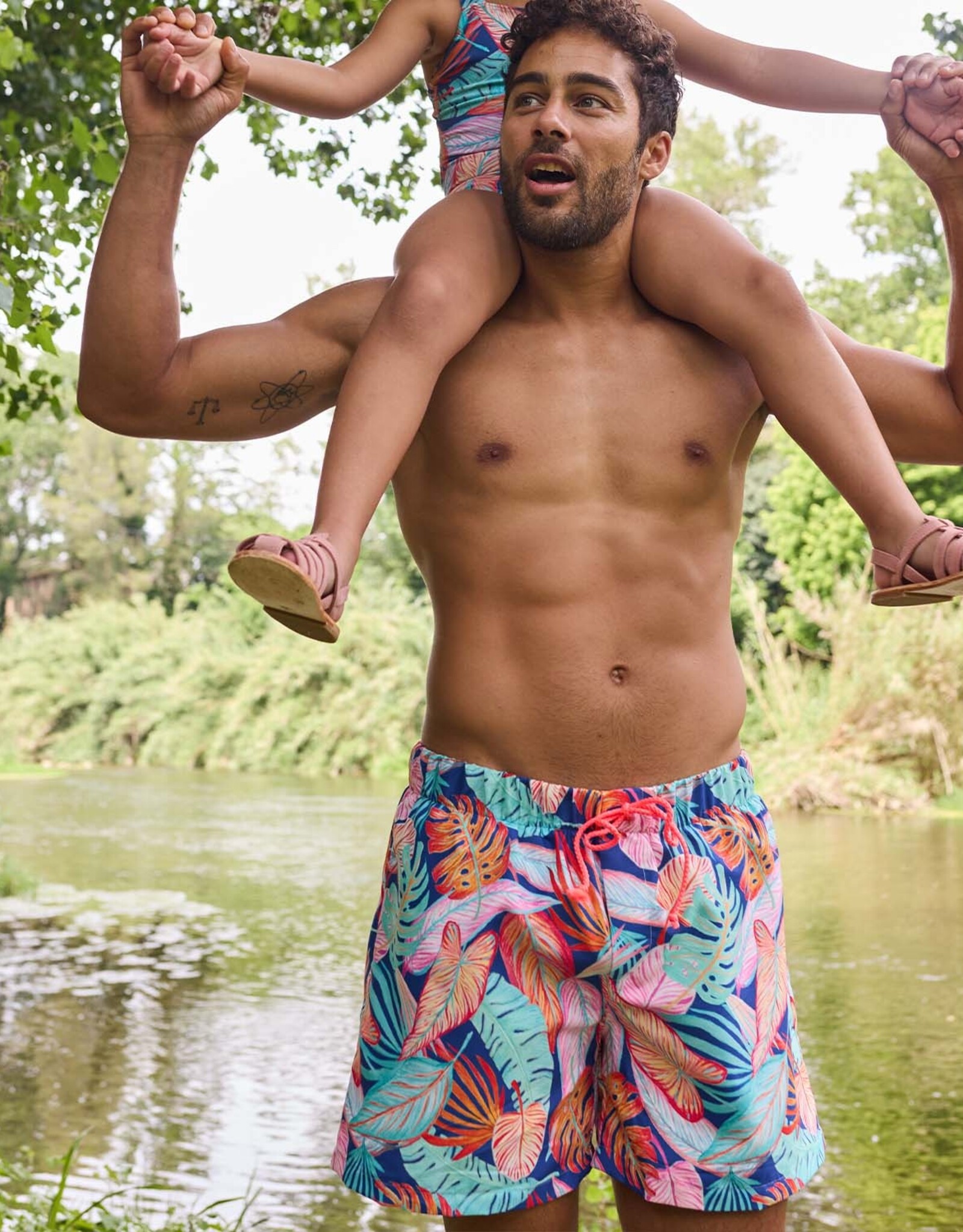 Swim short stof bladerprint navy