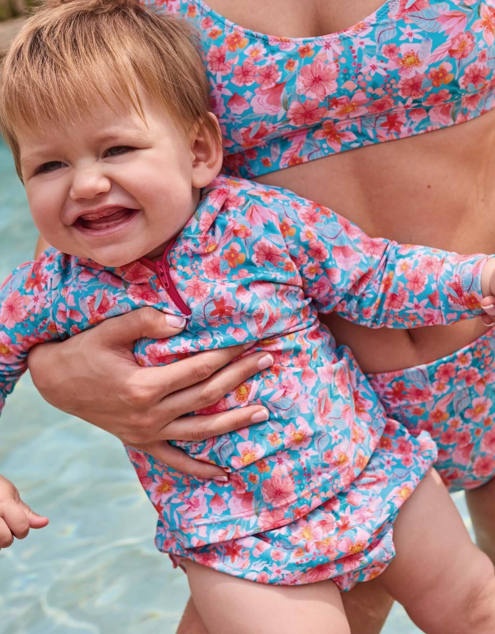 Lycra badpakkenstof floraal print