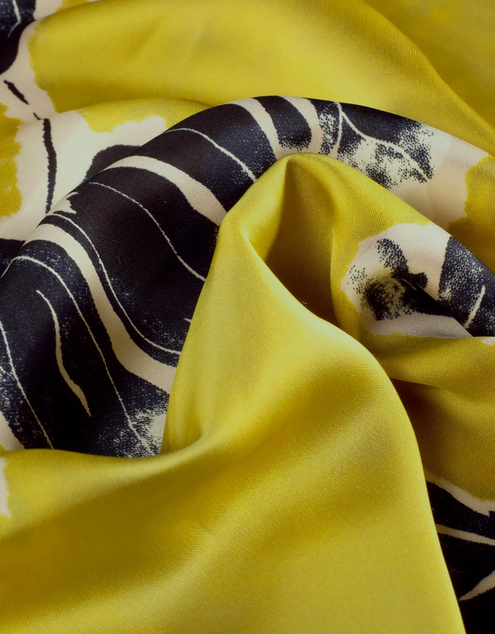 Satijn oker grote bloemen - My Image