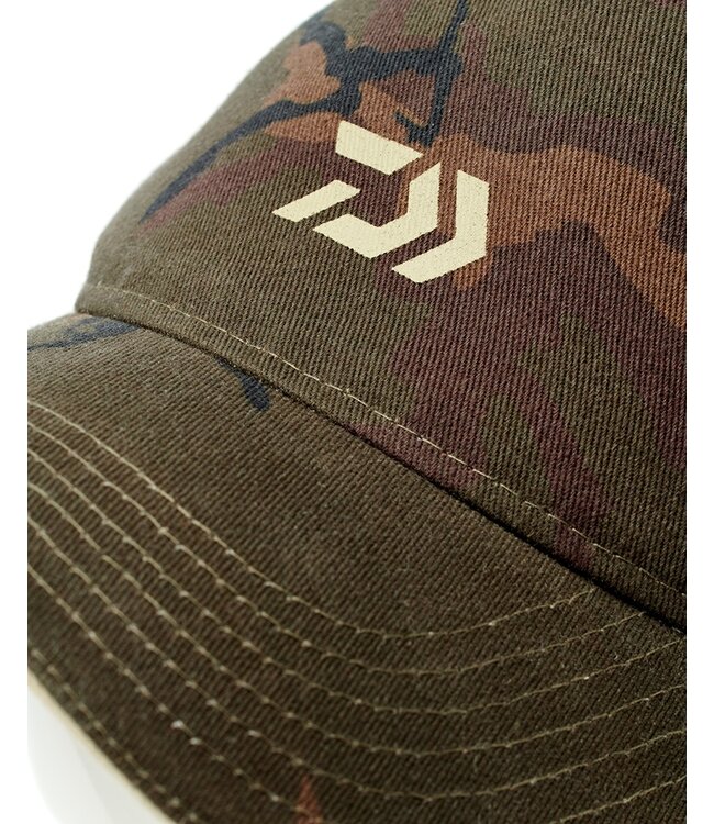 Daiwa Carp Camo Peaked Hat