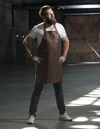 Soepel leren schort chocobruin of roestbruin
