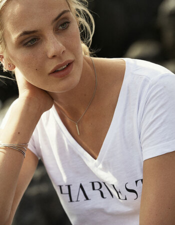 V-hals t-shirt van 100% organisch katoen