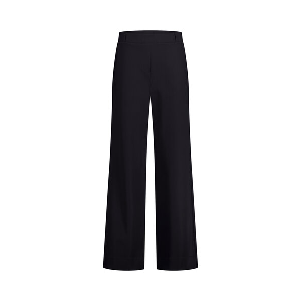 Studio Anneloes Broek Lisbon bonded travel voorheen Malden