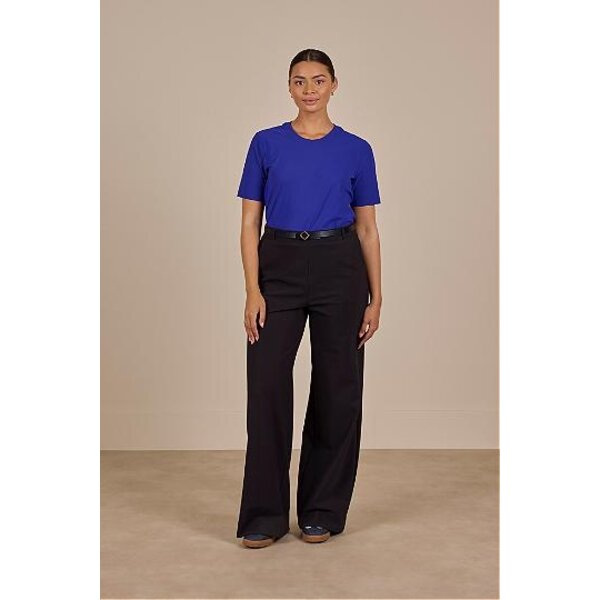Studio Anneloes Broek Lisbon bonded travel voorheen Malden
