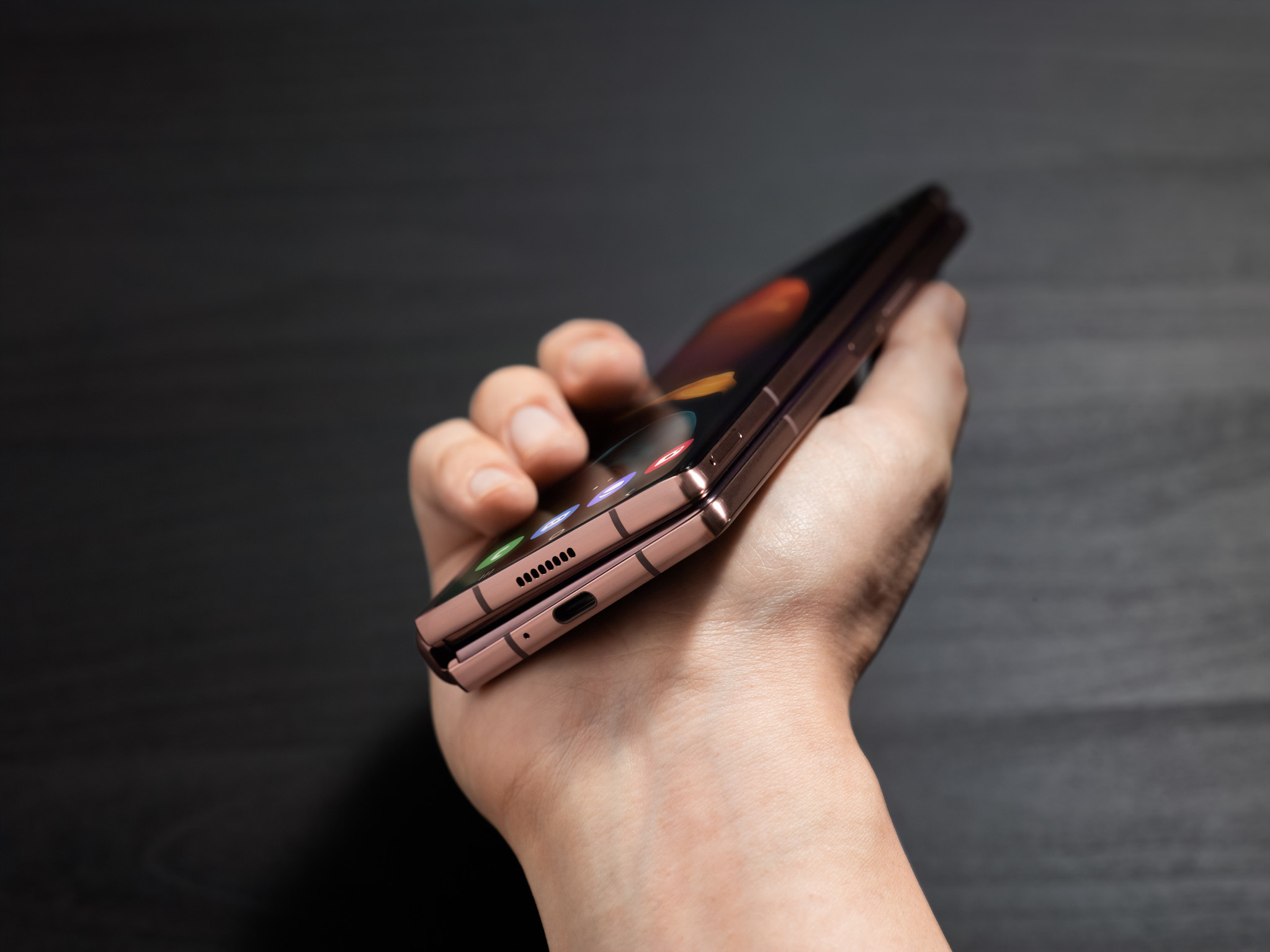 The smartphone with a folding screen: the Samsung Galaxy Z Fold2