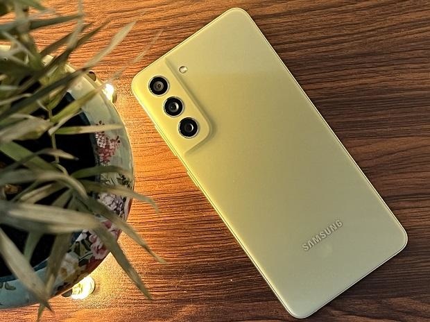 Samsung may be coming out with Galaxy S22 FE (Fan Edition) after all!