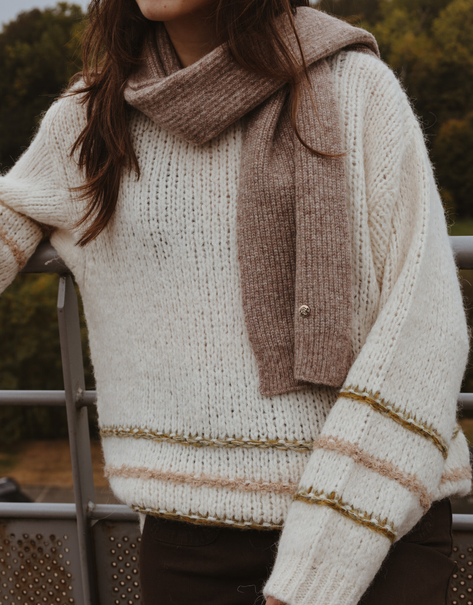 Pull paraya ligné