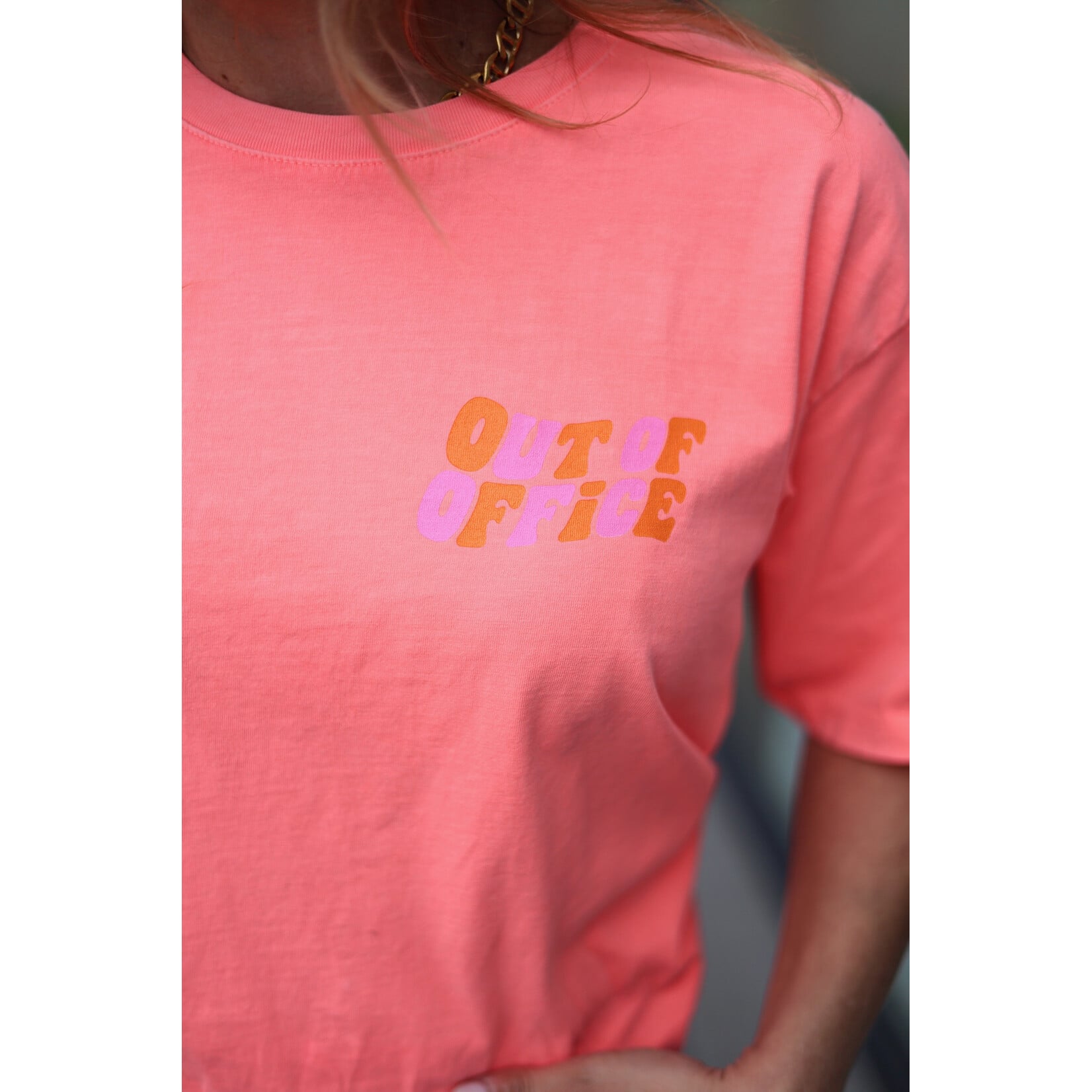 T-shirt  out of office
