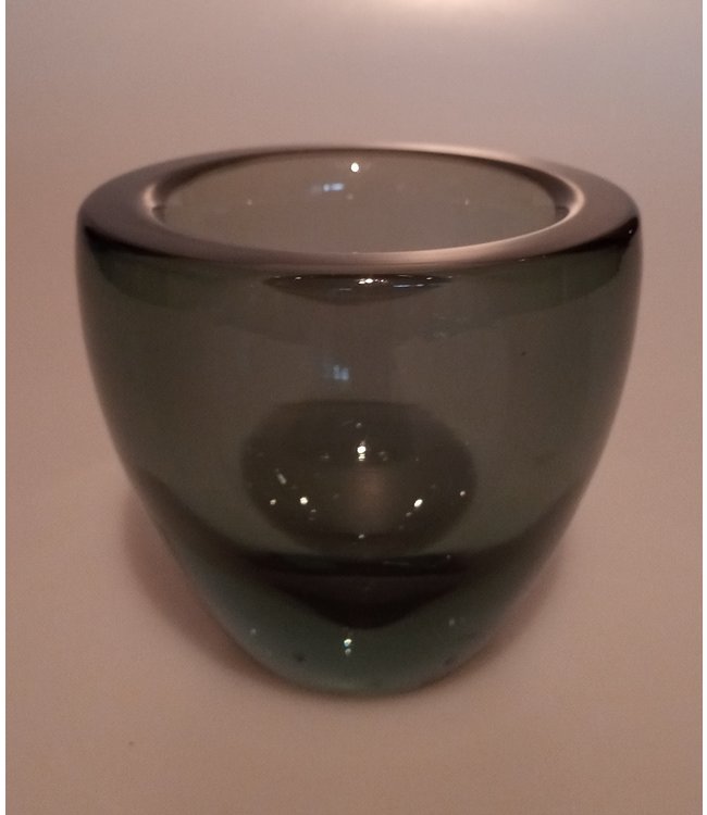 Leerdam vase grau 1946