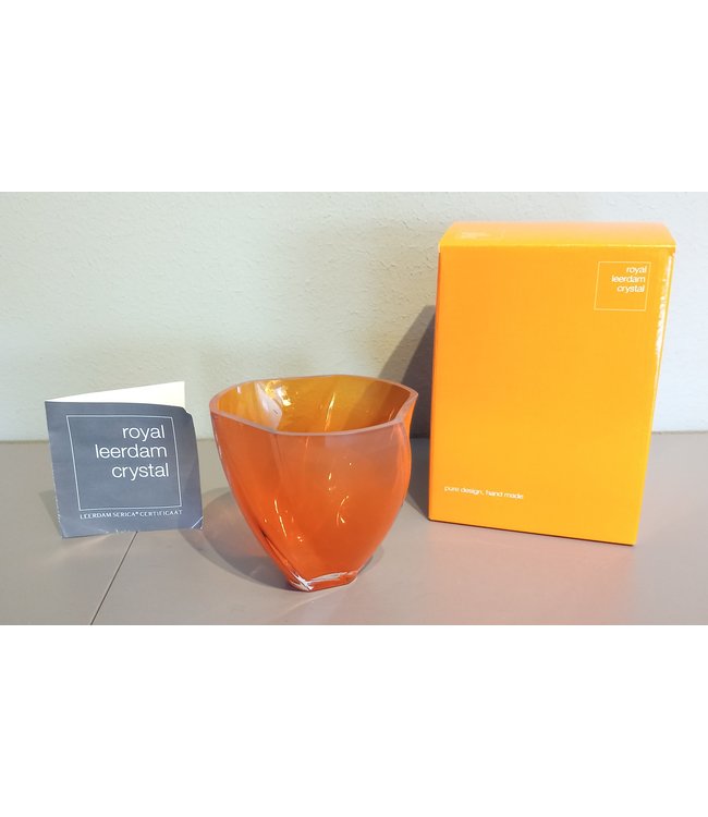 Oranje-Vase 75 Jahre Freiheit