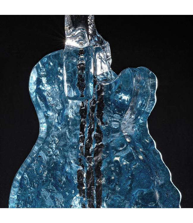 Kosta Boda Elvis gitaar 'Follow That Dream'