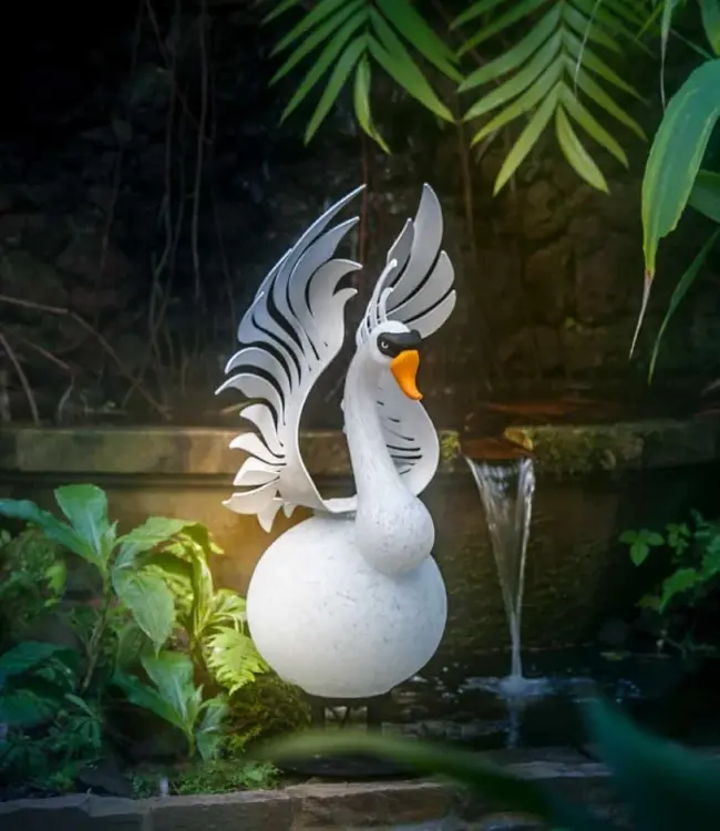 Borowski outdoor object HEKTOR