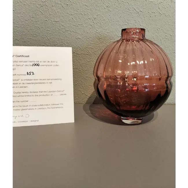 Jelena Popadic - KLEIN - Oranje-Vase (2005)