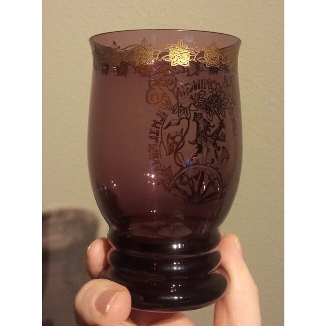 Andries Copier - Wilhelmina beker paars 1923