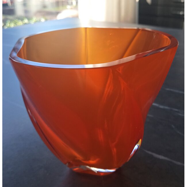 Oranje-Vase 75 Jahre Freiheit