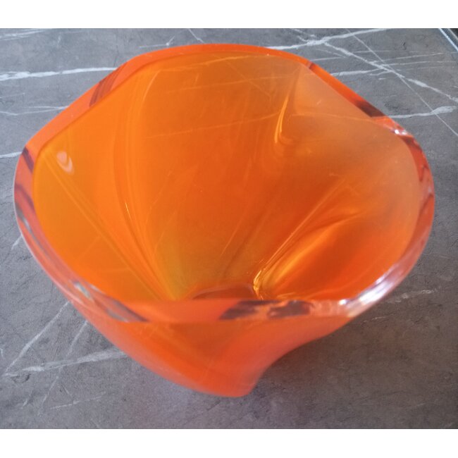Oranje-Vase 75 Jahre Freiheit