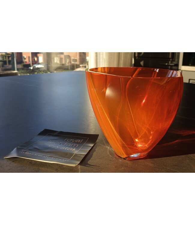 Oranje-Vase 75 Jahre Freiheit