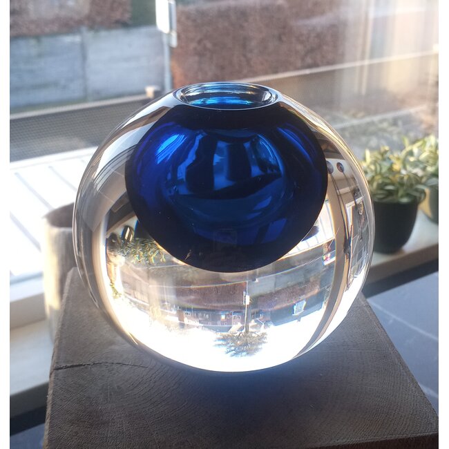 Leerdam Glaskunst - bol blauwe kern 2005