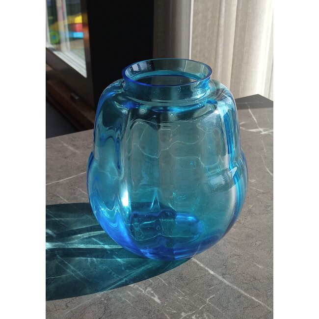 Kristalunie Maastricht - Vaas Alcyon blauw 1933