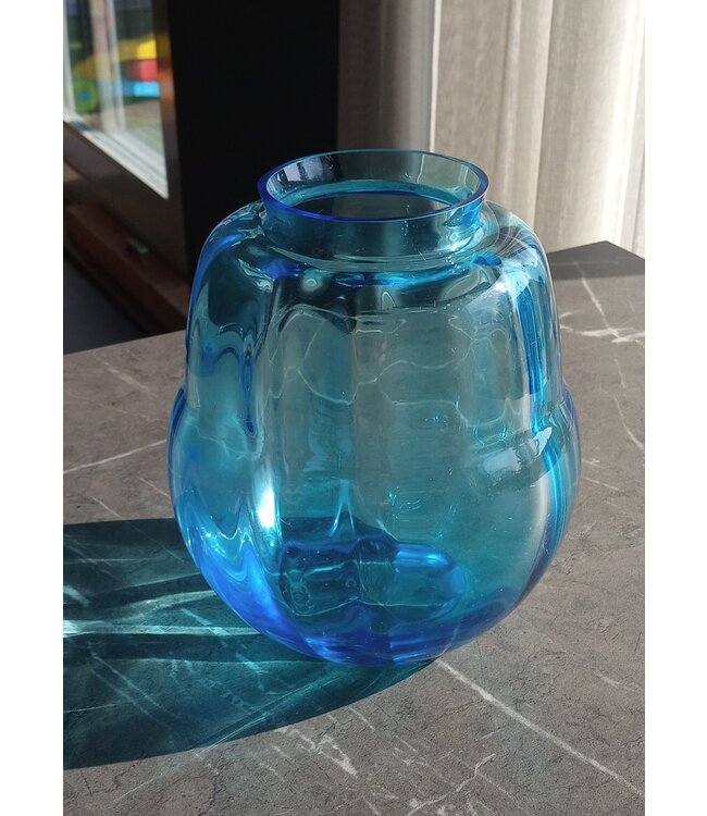 Kristalunie Maastricht - Vaas Alcyon blauw 1933