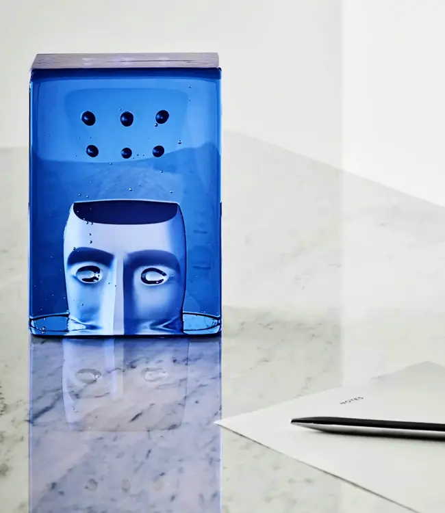 Kosta Boda Bertil Vallien Azur Think – Handgemaakt kunstobject uit Zweeds kristal, Gelimiteerde oplage