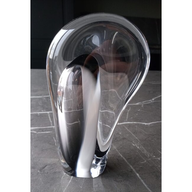 Leerdam glaskunst van meesterglasblazer Arie van Loopik