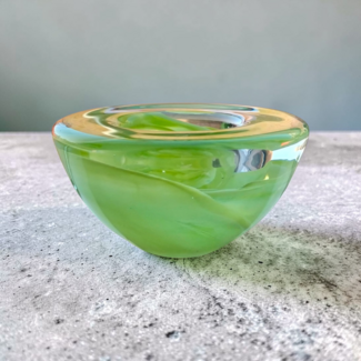 Anna Ehrner Kosta Boda teelichthalter Atoll grün