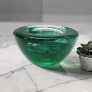 Anna Ehrner Kosta Boda teelichthalter Atoll grün