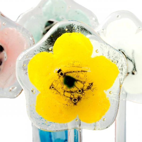 Glazen Bloemen van Glasstudio Habrat - glasfusing techniek