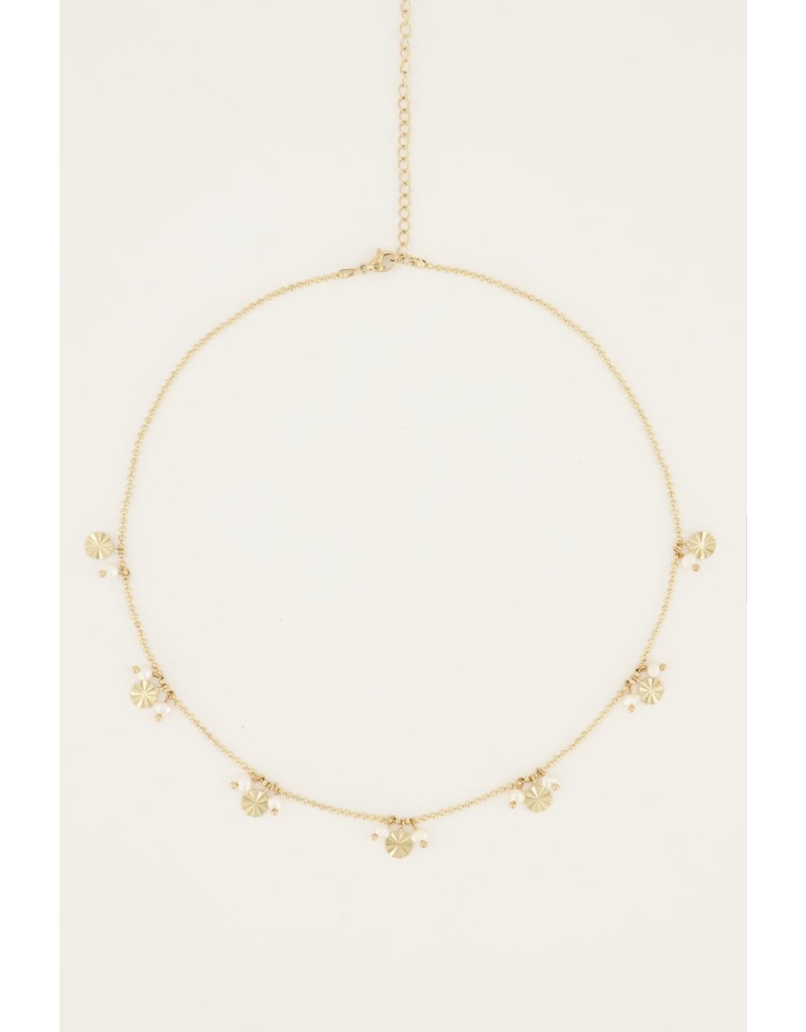 Ketting pareltjes en rondjes goud
