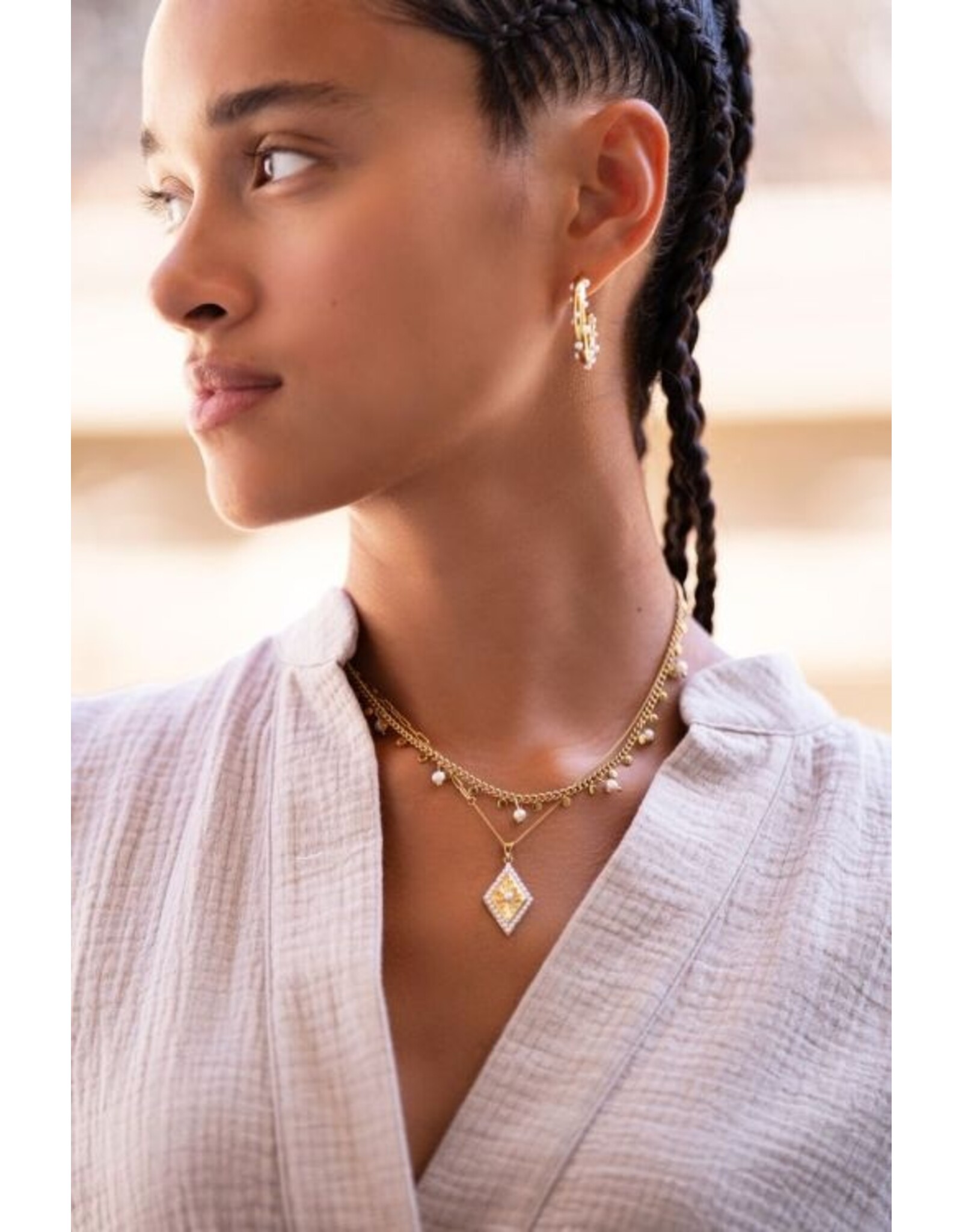 Ketting met munten en parels