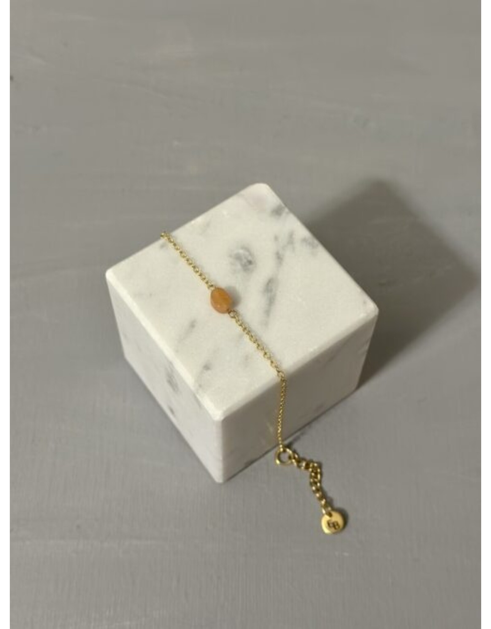 Armband fijn steentje oranje