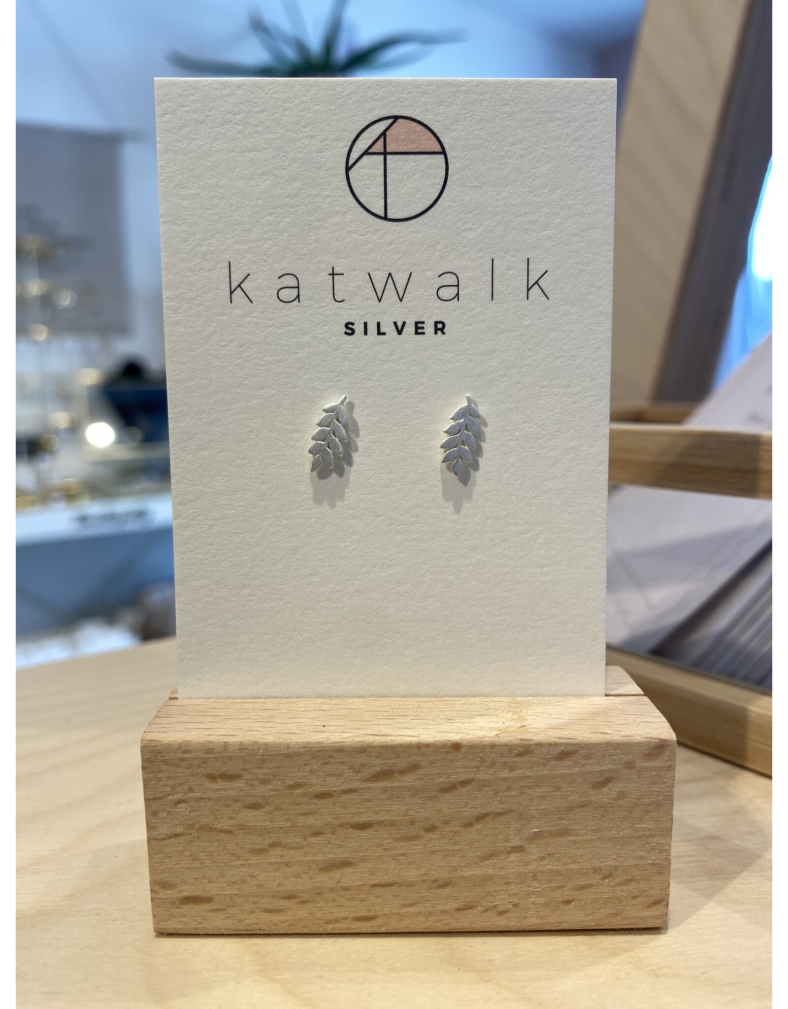 Studs blaadjes zilver