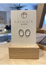 Studs ovaal open zilver gehamerd