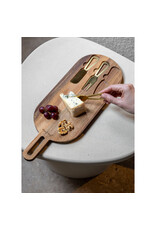 Serveerplank met gouden bestek