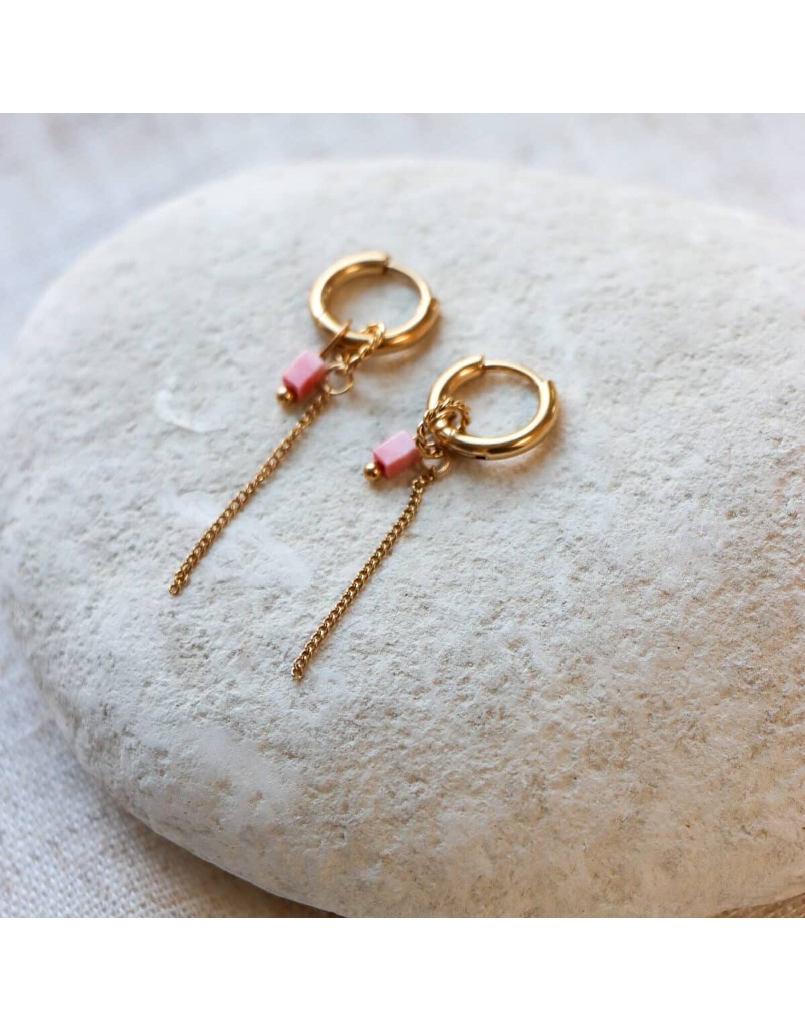 Oorring enkel Chain rosa