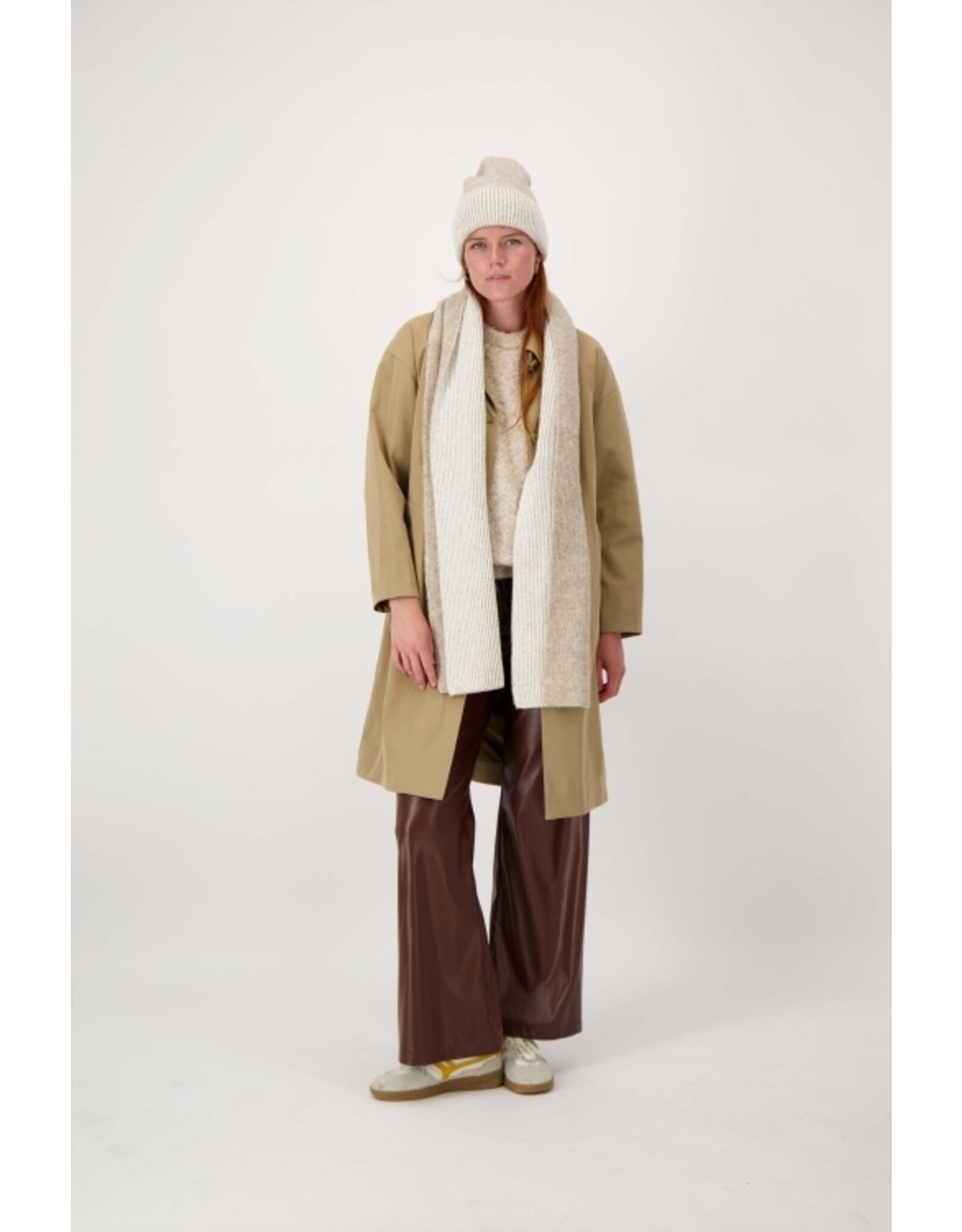 Gebreide sjaal taupe