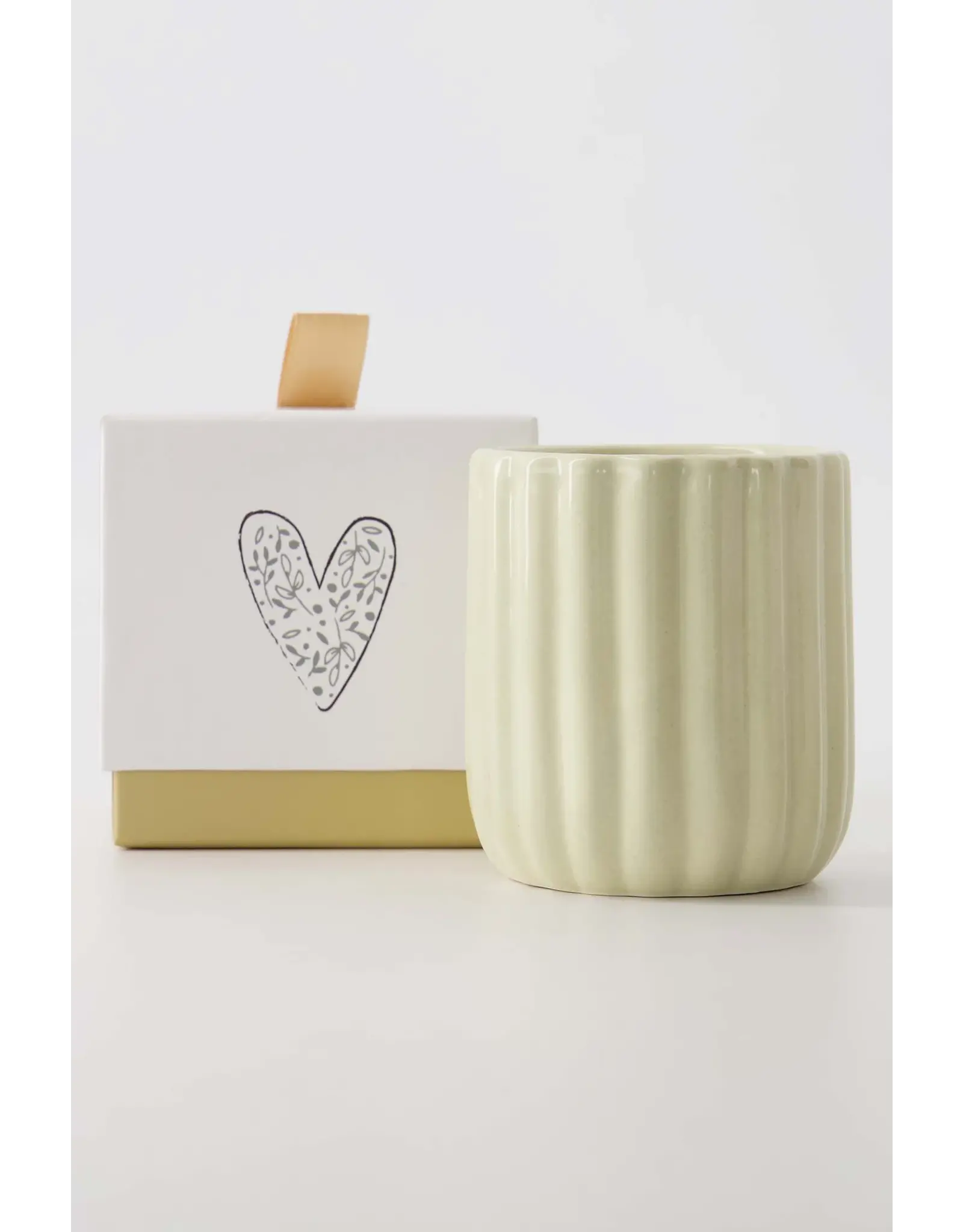 Geurkaars hartje beige