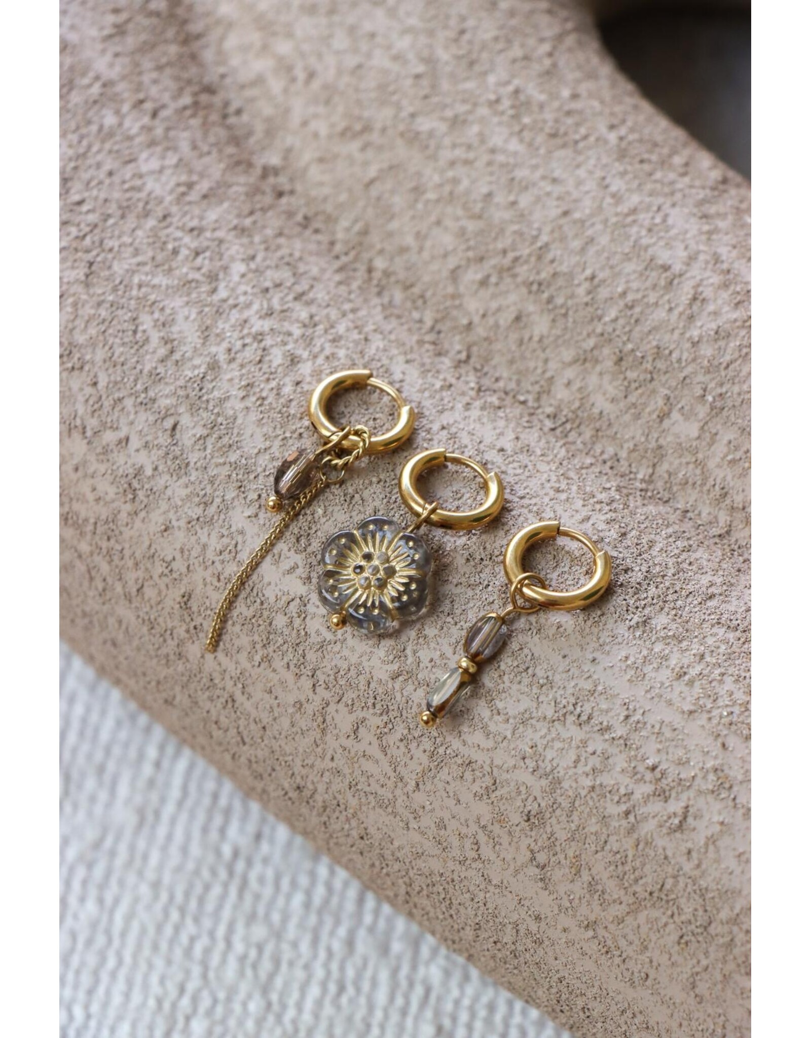 Oorring enkel grey glow