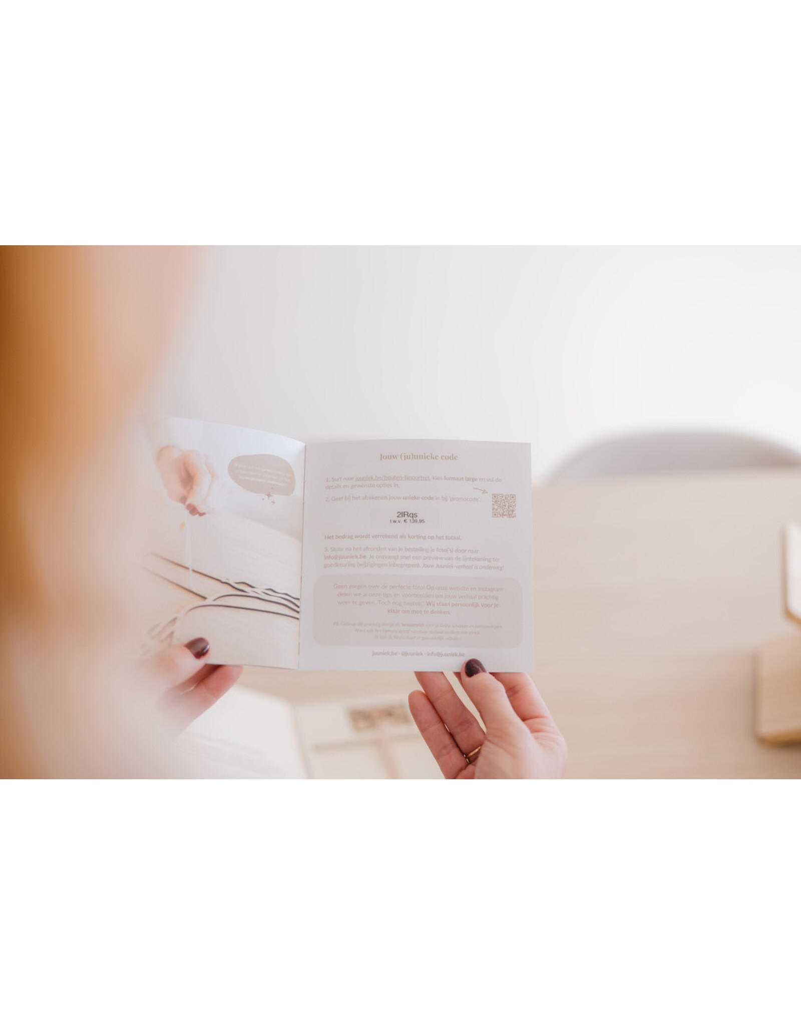 Houten lijnportret L