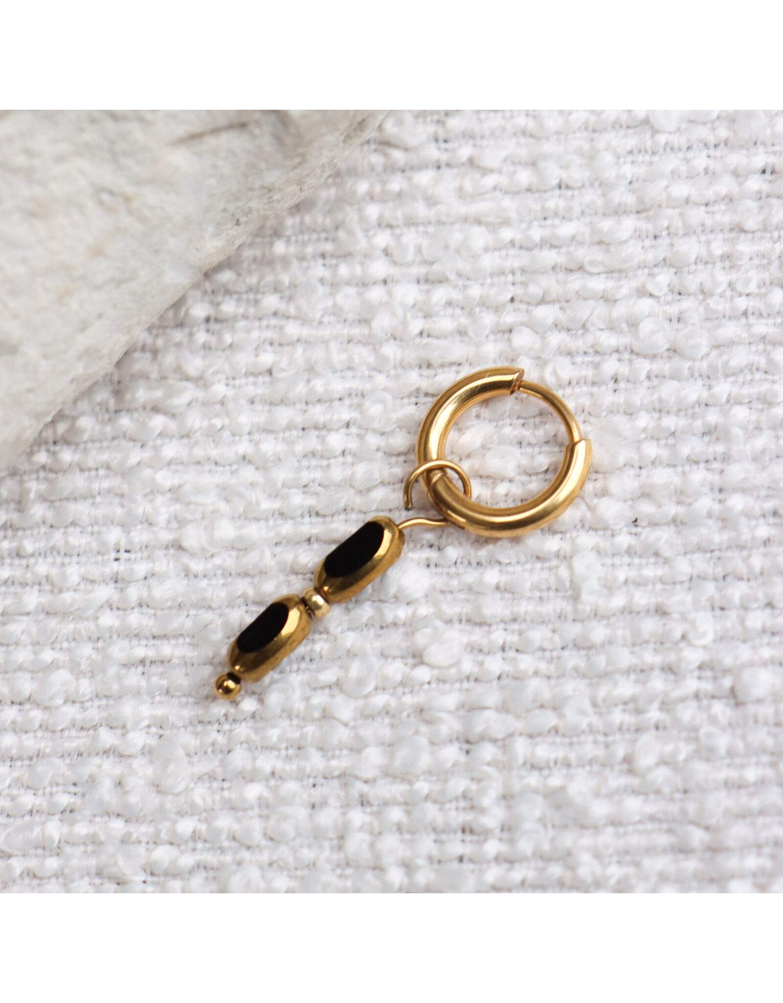 Oorring enkel noir glow