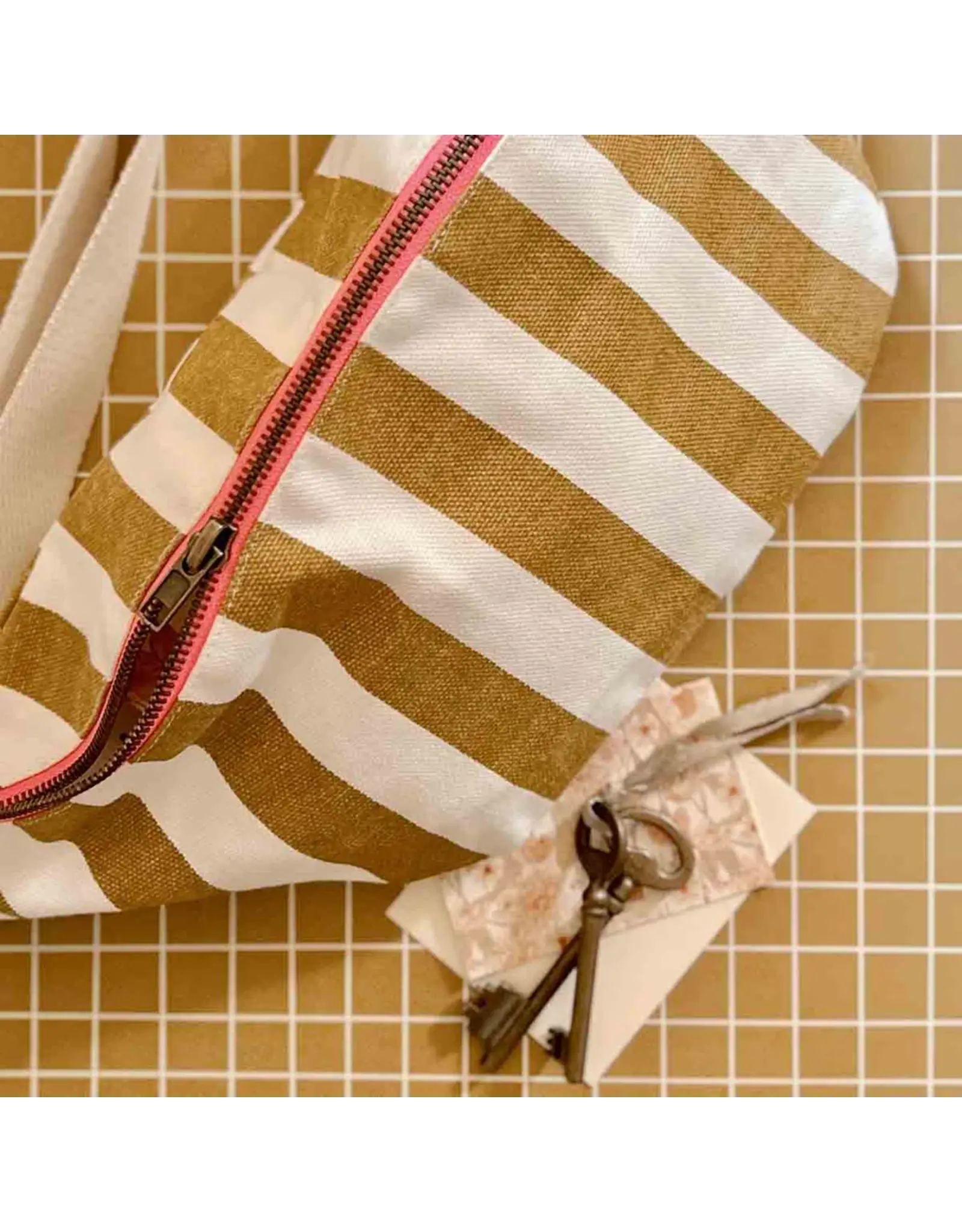 Heuptasje Caramel/ecru streep