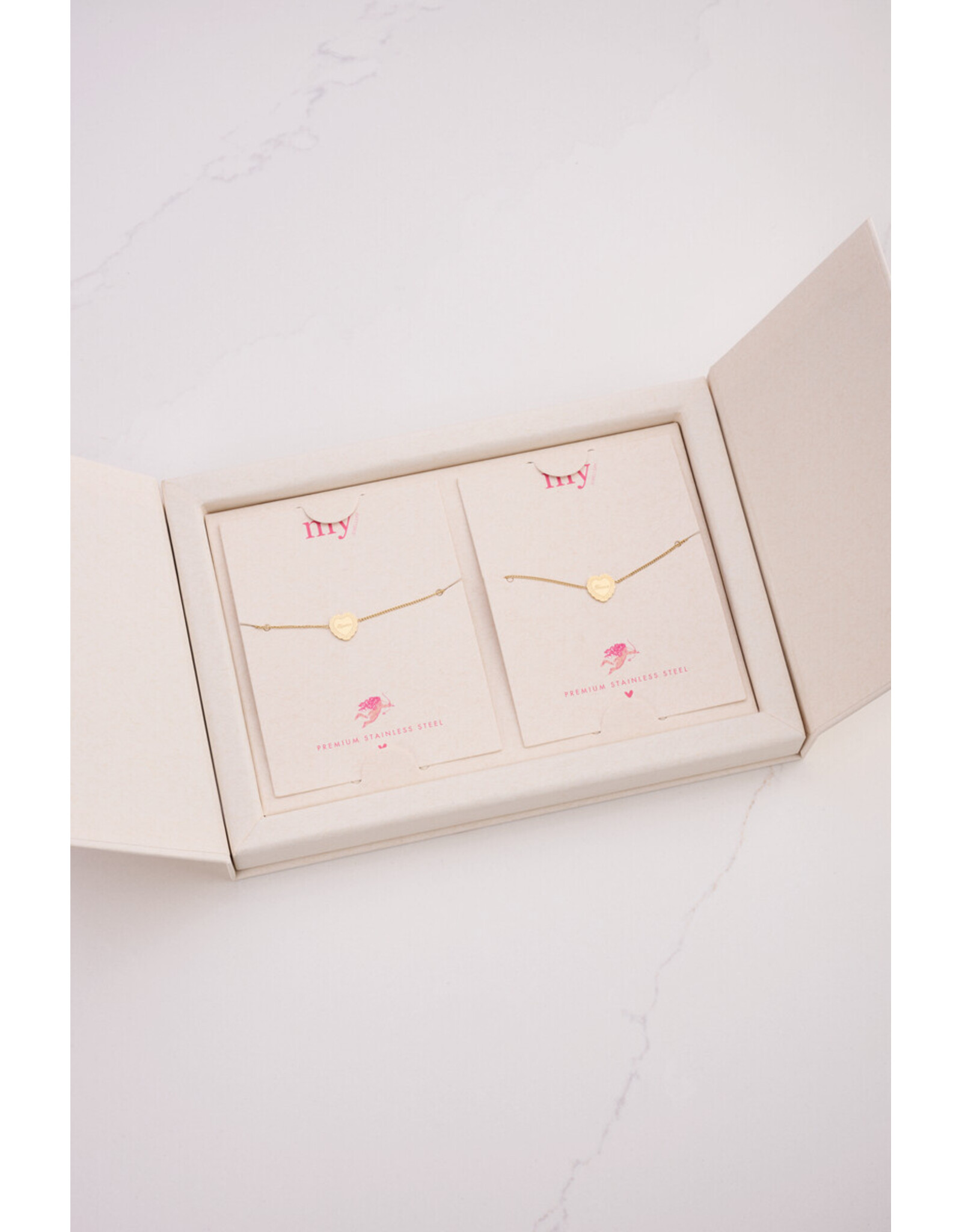 Set 2 armbandjes Forever together