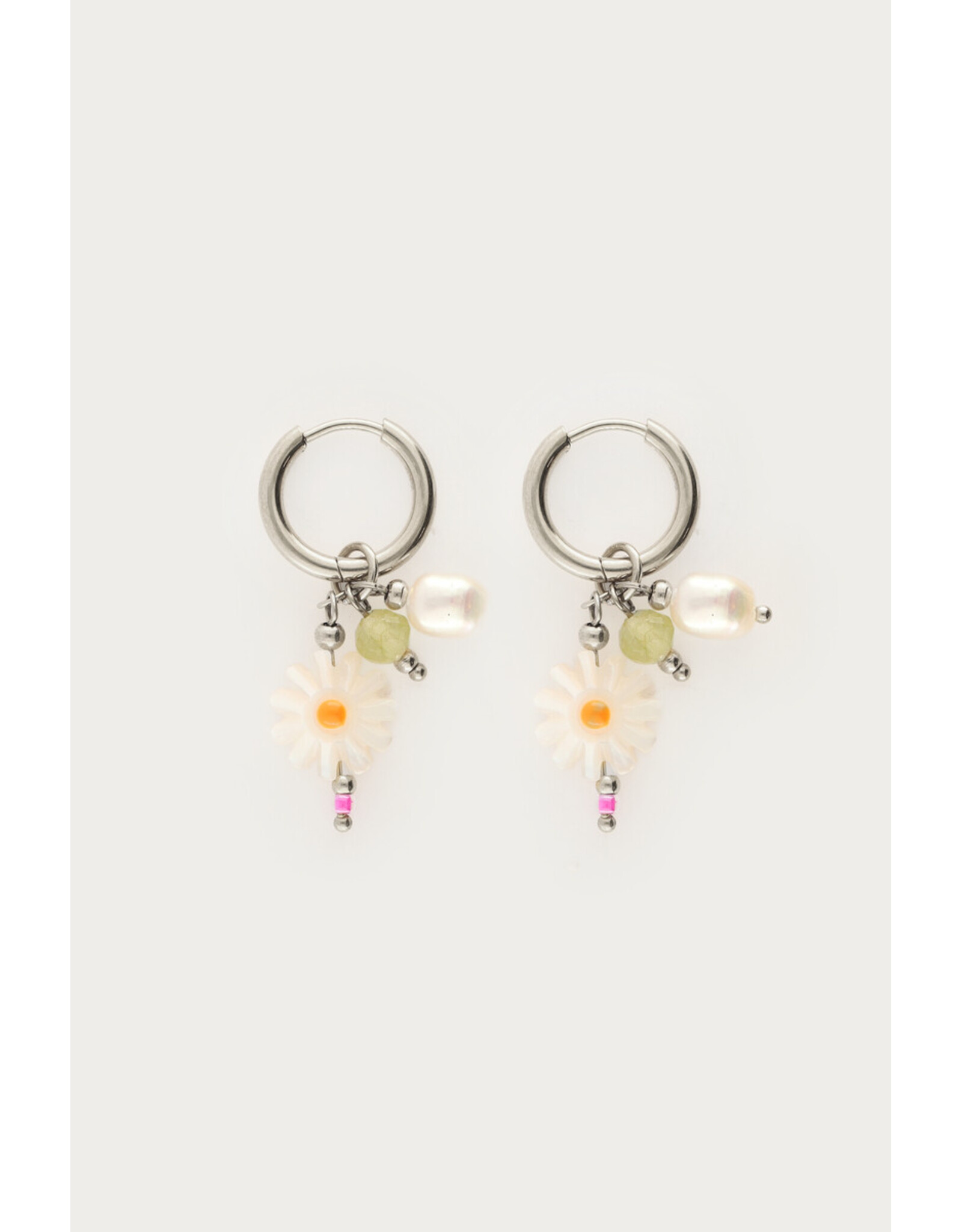 Oorringen bloem zilver