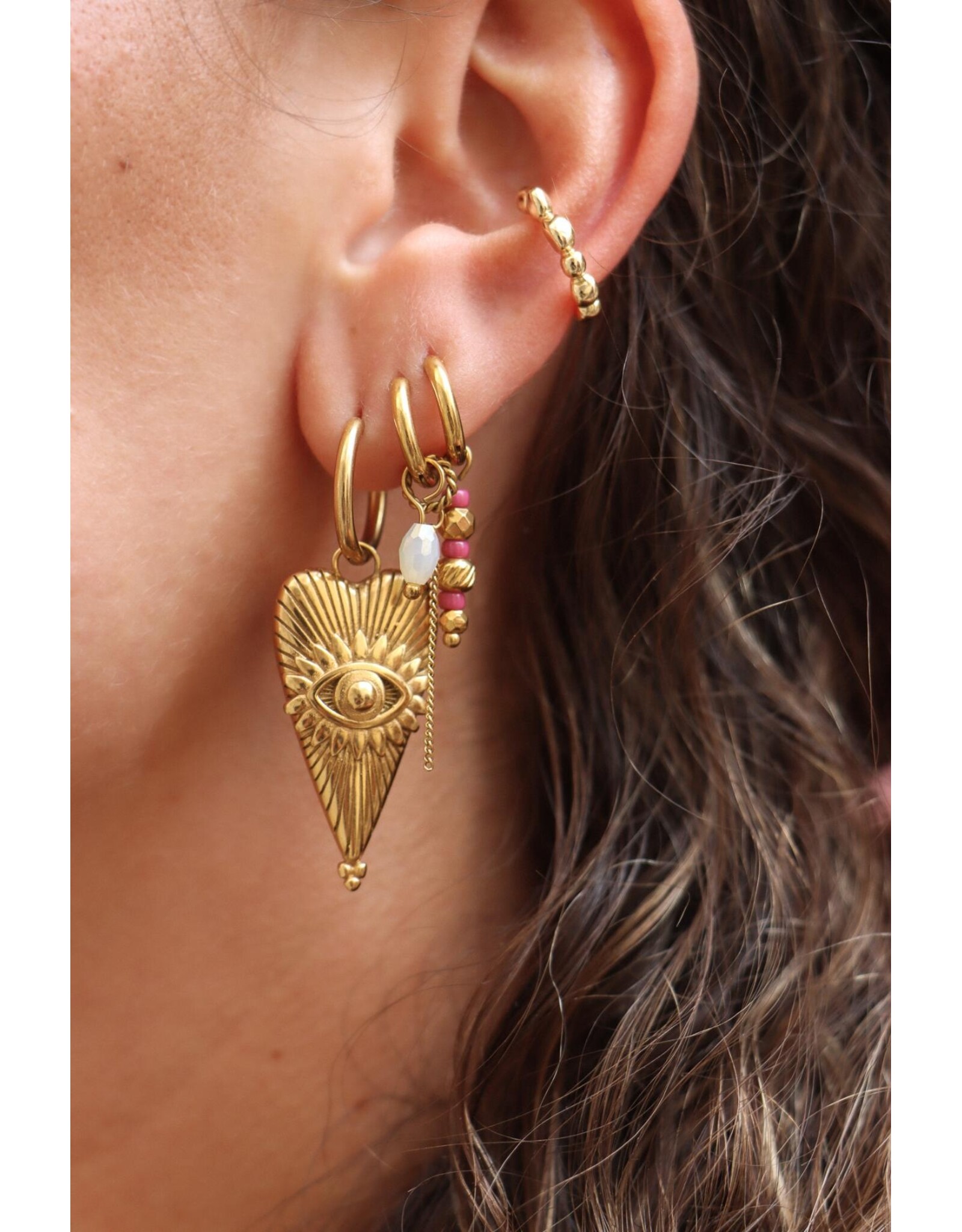 Ear cuff rounds