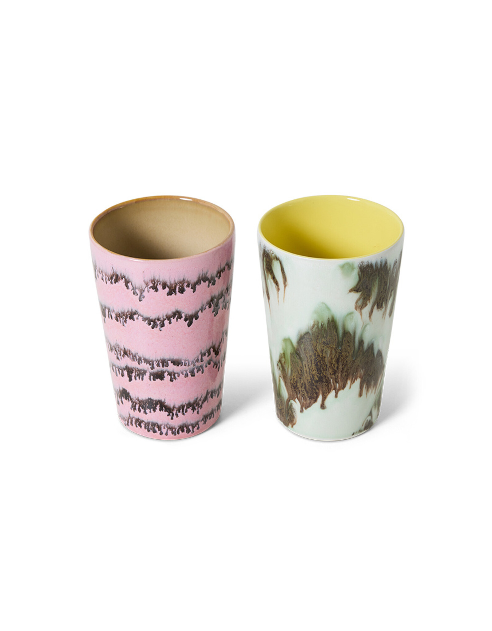 Set 2 Tea mugs baroque