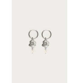 Oorringen parel bloem zilver