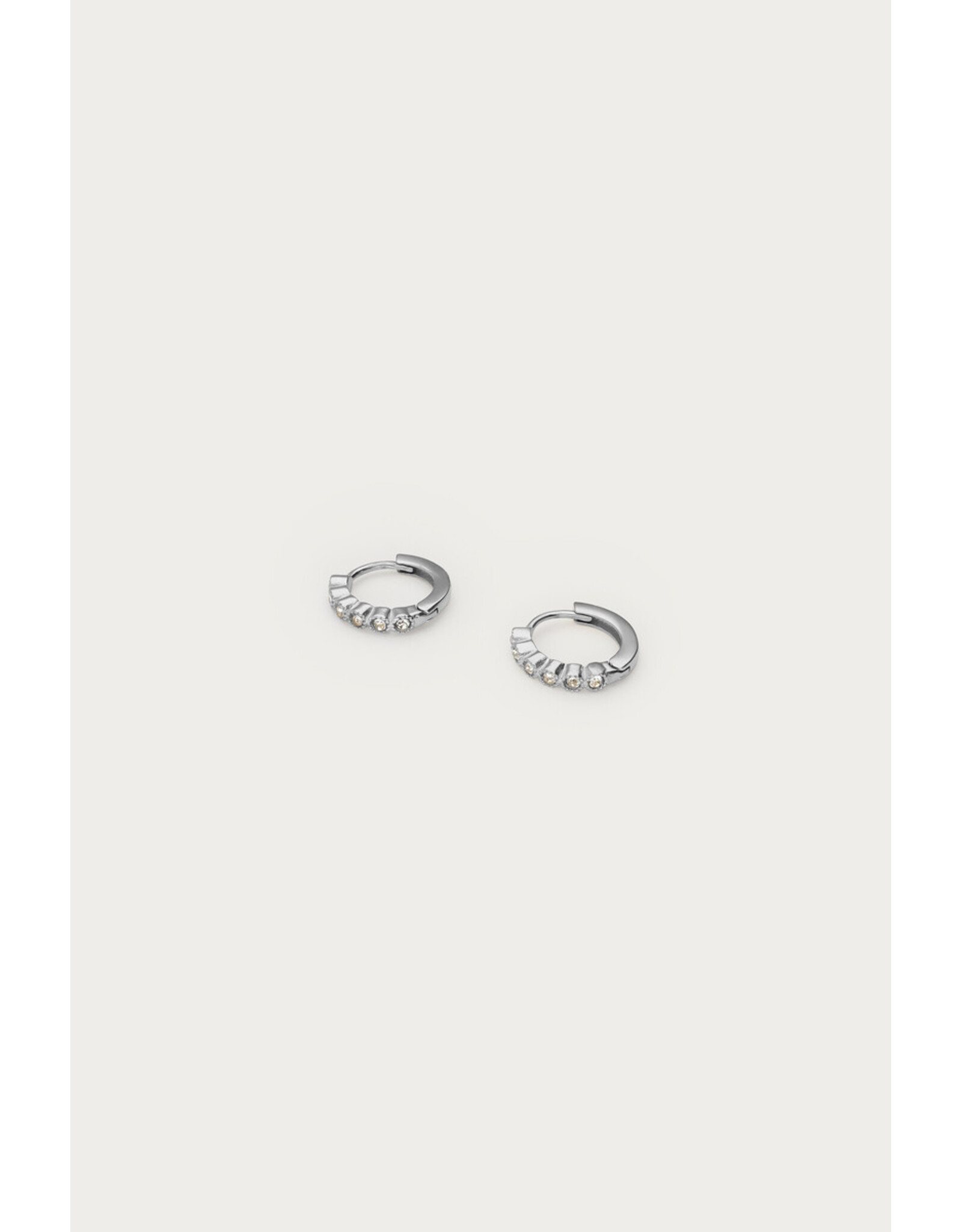 Oorringen steentjes zilver